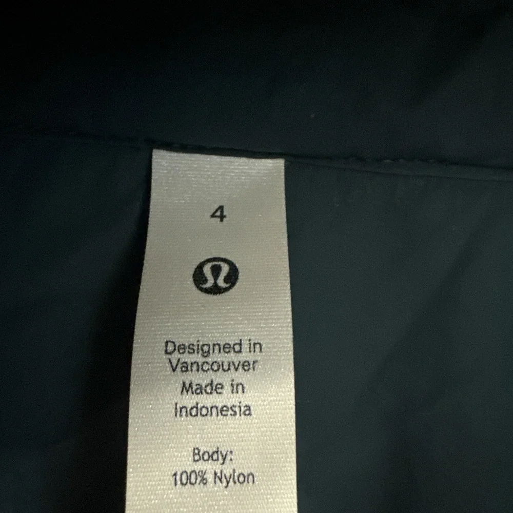 Women's Lululemon Evergreen Anorak Jacket‎ Size 4